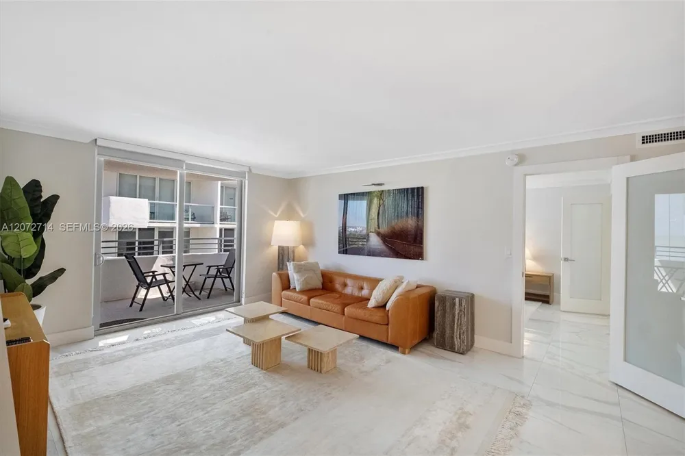 5555 Collins Ave #16B Miami Beach, FL 33140