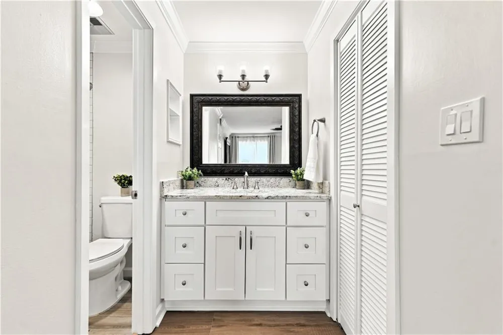 1003 Canyon Point Circle Roswell, GA 30076