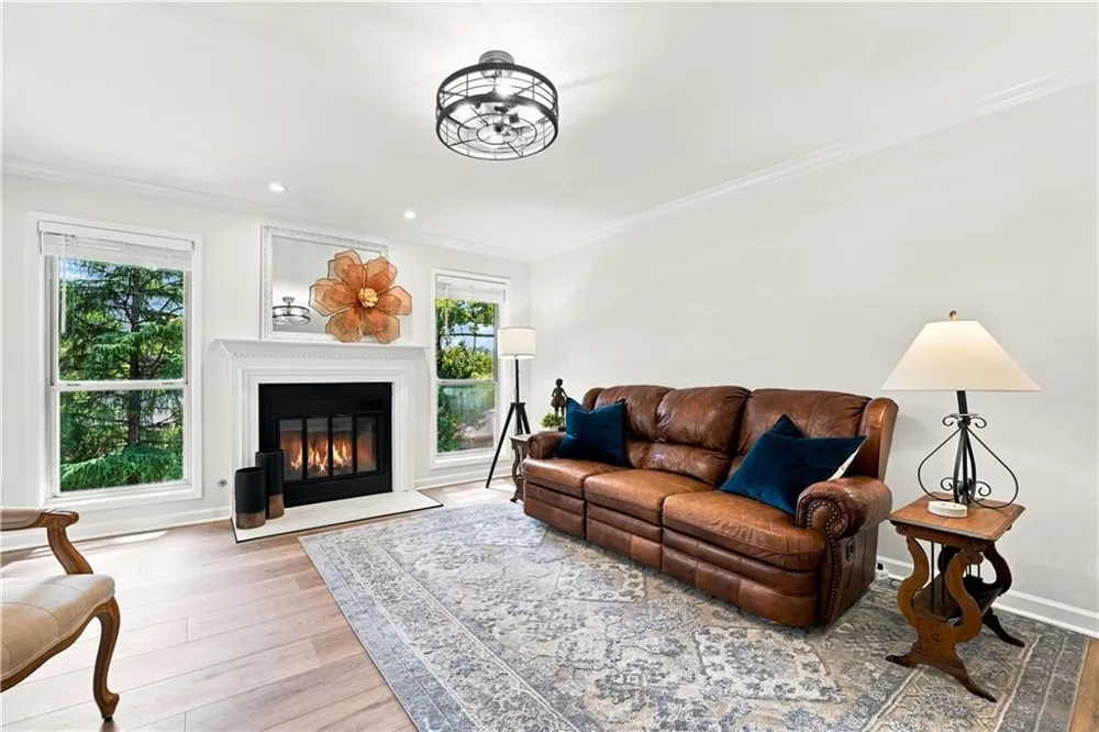 1003 Canyon Point Circle Roswell, GA 30076