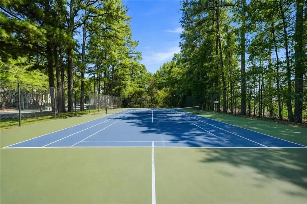 1003 Canyon Point Circle Roswell, GA 30076