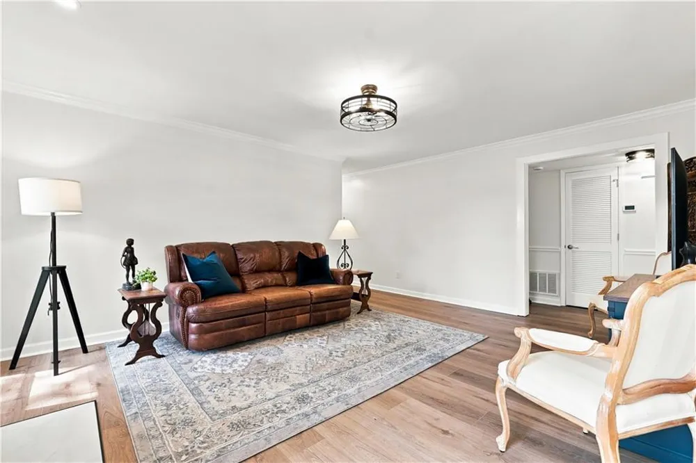 1003 Canyon Point Circle Roswell, GA 30076