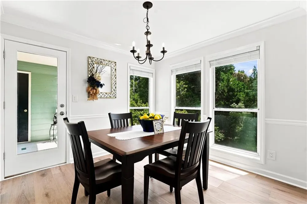 1003 Canyon Point Circle Roswell, GA 30076
