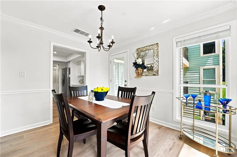1003 Canyon Point Circle Roswell, GA 30076