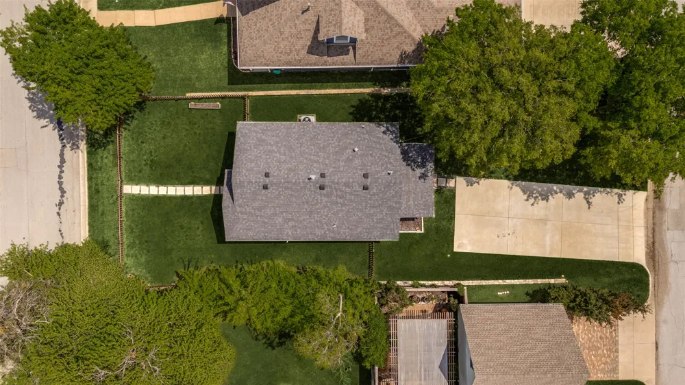 612 E Wall Street Grapevine, TX 76051