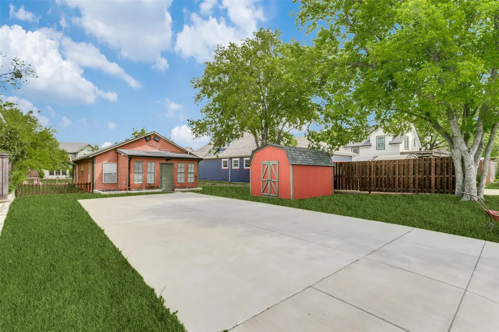 612 E Wall Street Grapevine, TX 76051