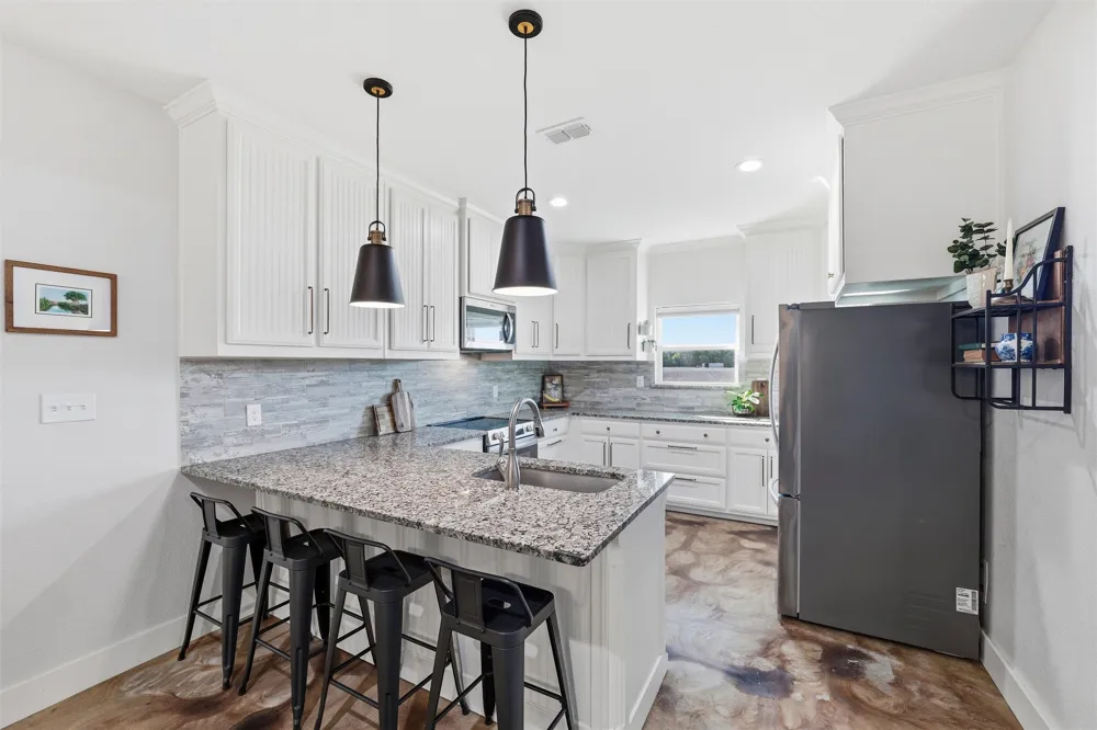 431 Advance Road Weatherford, TX 76088