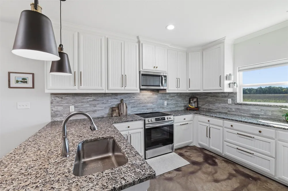431 Advance Road Weatherford, TX 76088