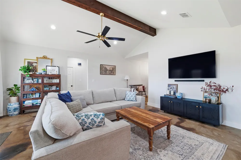 431 Advance Road Weatherford, TX 76088