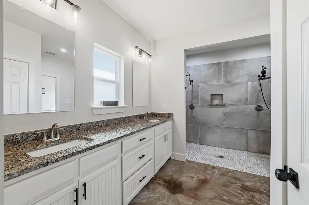 431 Advance Road Weatherford, TX 76088