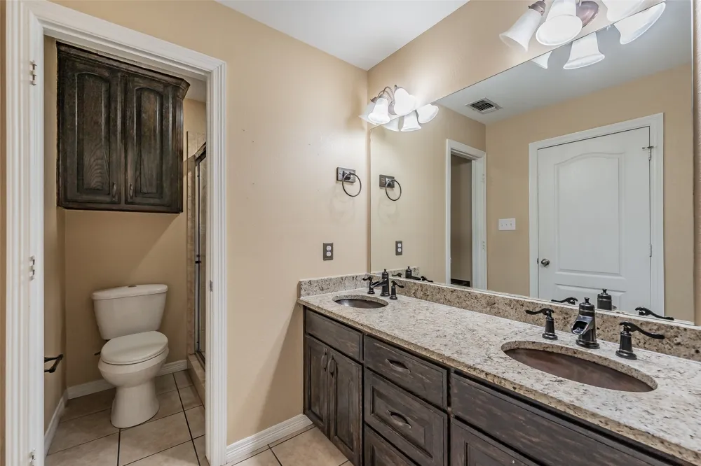115 Pleasant Oaks Lane Springtown, TX 76082