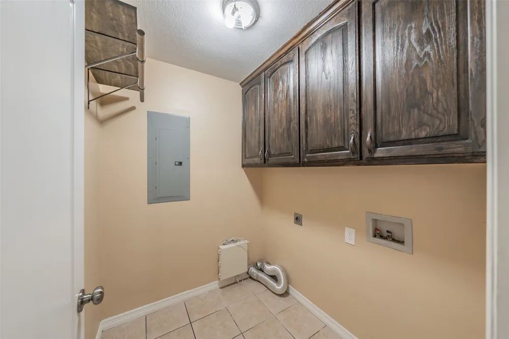115 Pleasant Oaks Lane Springtown, TX 76082