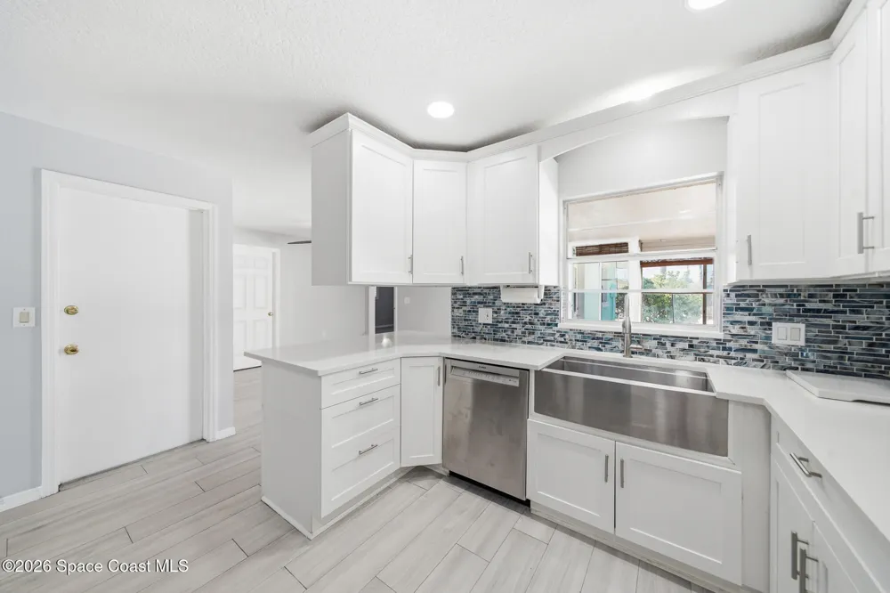 1172 Bay Drive E Indian Harbour Beach, FL 32937