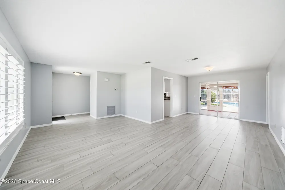1172 Bay Drive E Indian Harbour Beach, FL 32937