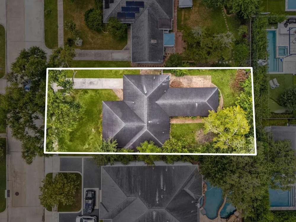 5116 Evergreen Street Bellaire, TX 77401