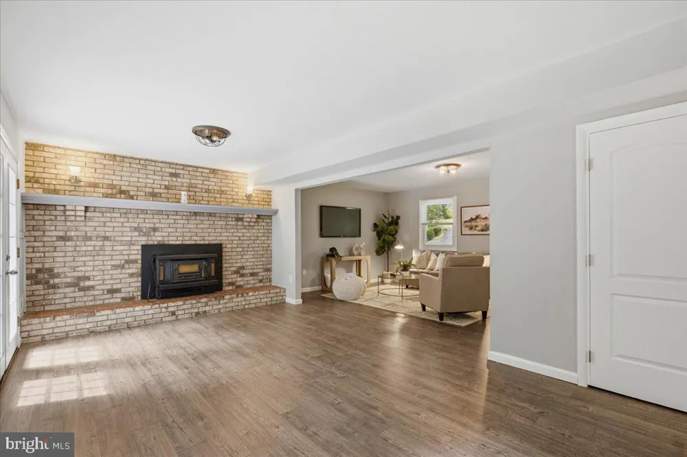 8827 LAFAYETTE DRIVE Owings, MD 20736