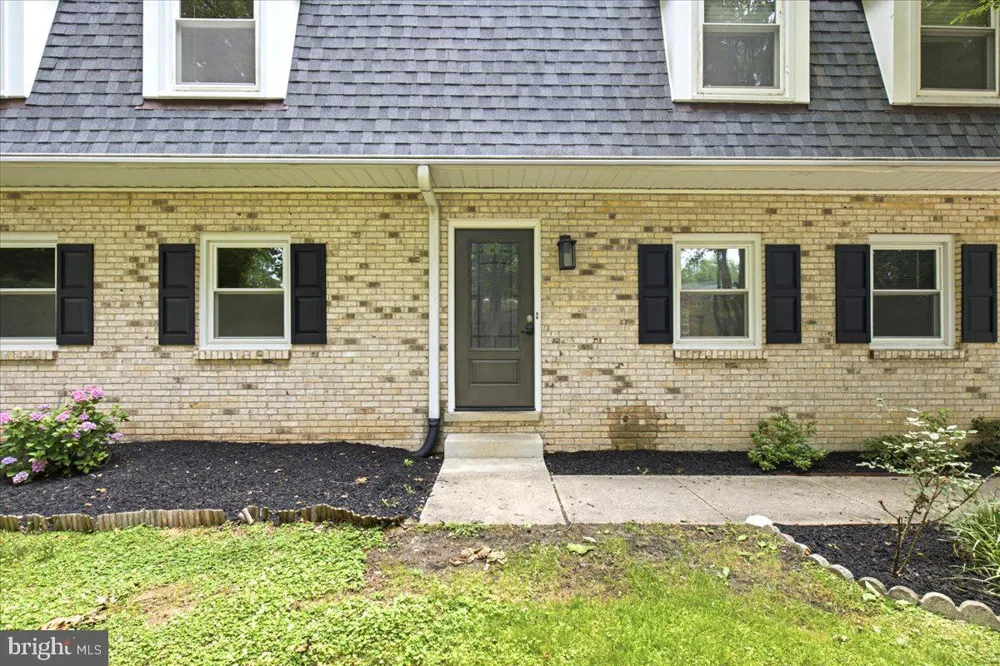8827 LAFAYETTE DRIVE Owings, MD 20736