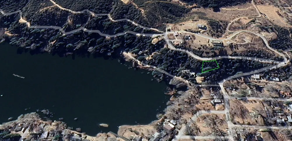 Austin Way Vic Sylvan Drive Lake Hughes, CA 93532