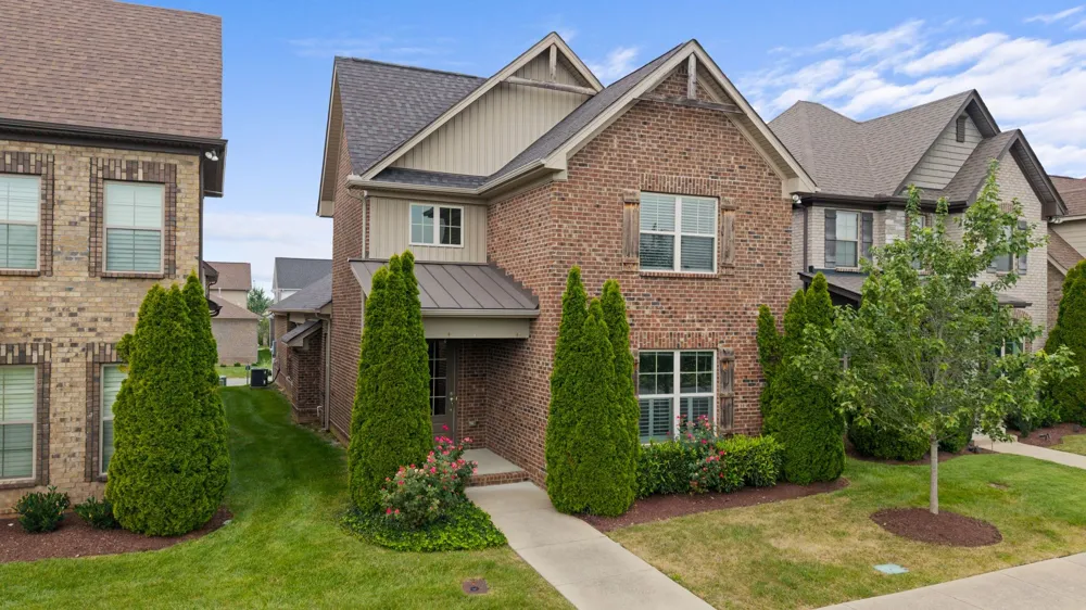1068 Ambling Way Gallatin, TN 37066