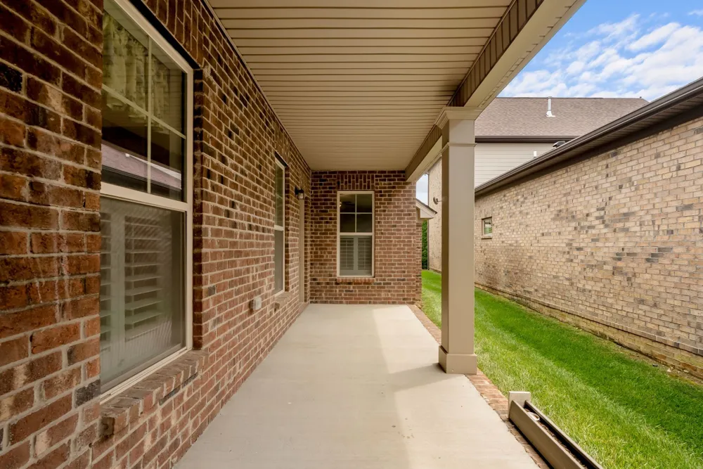 1068 Ambling Way Gallatin, TN 37066