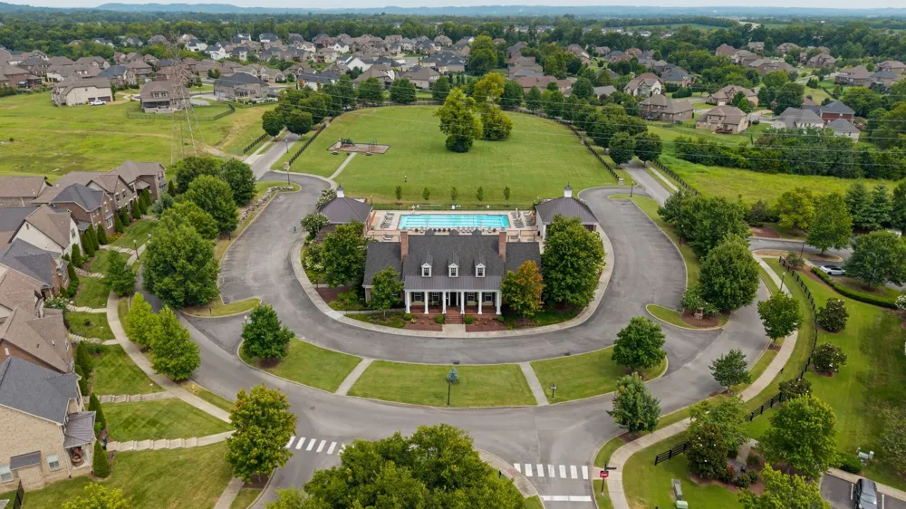 1068 Ambling Way Gallatin, TN 37066