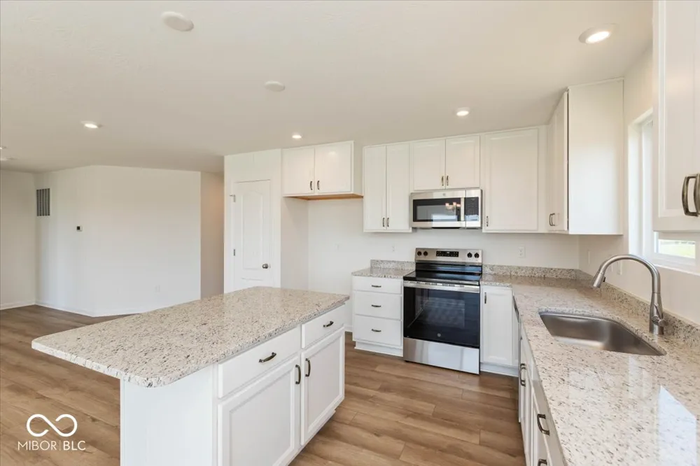 859 Oakleaf Drive Greenfield, IN 46140