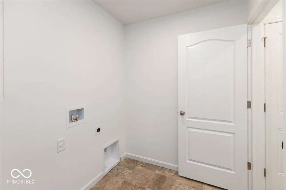 859 Oakleaf Drive Greenfield, IN 46140
