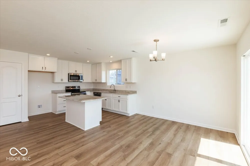 859 Oakleaf Drive Greenfield, IN 46140