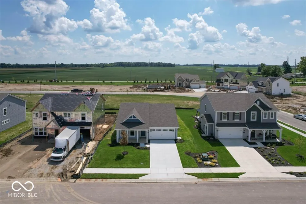 859 Oakleaf Drive Greenfield, IN 46140