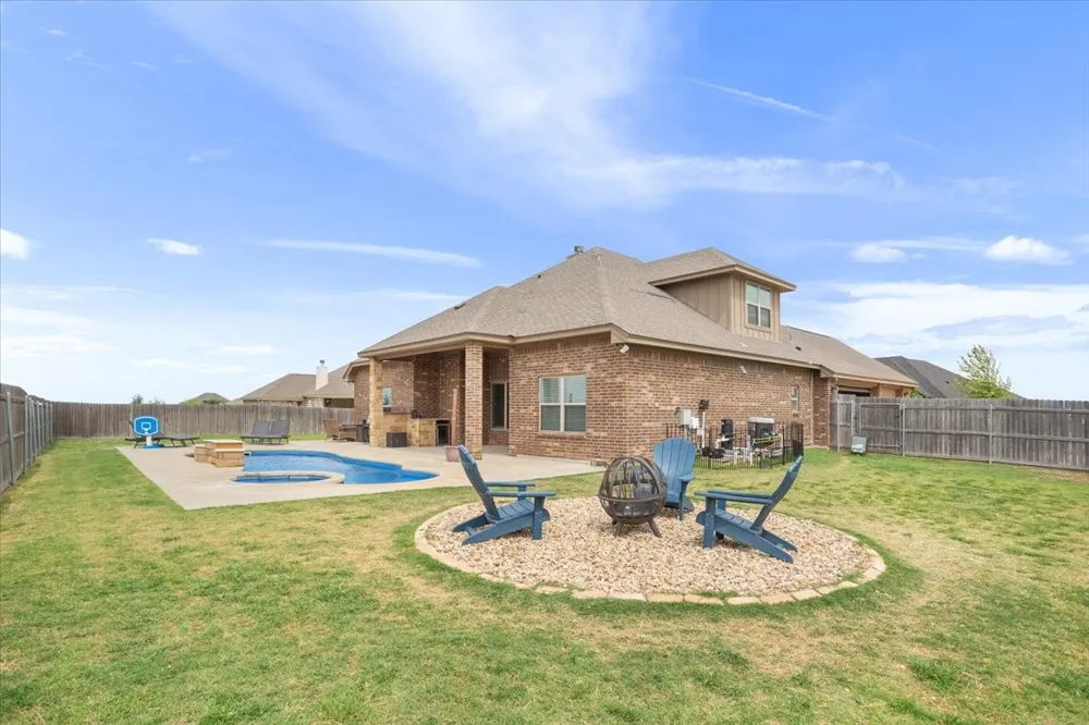 502 Oak Drive Troy, TX 76579