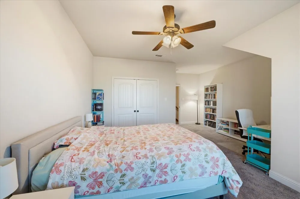 825 Broadhead Road Waxahachie, TX 75165