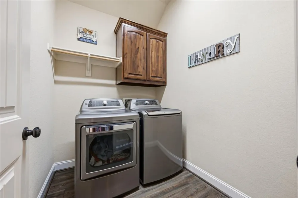 825 Broadhead Road Waxahachie, TX 75165