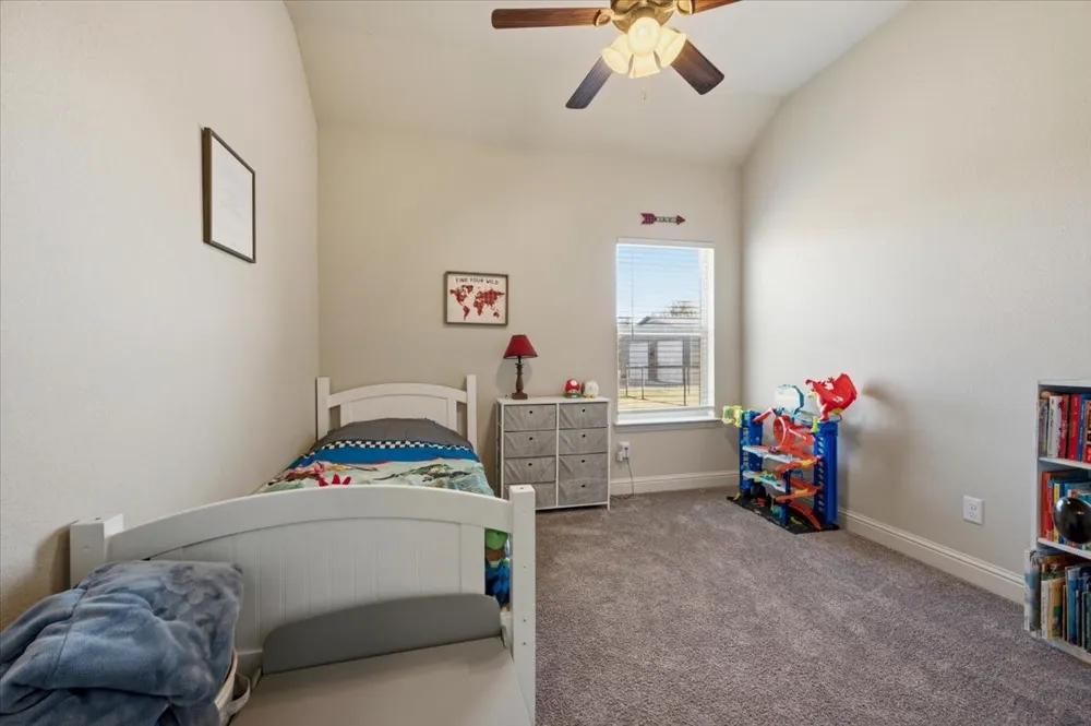 825 Broadhead Road Waxahachie, TX 75165
