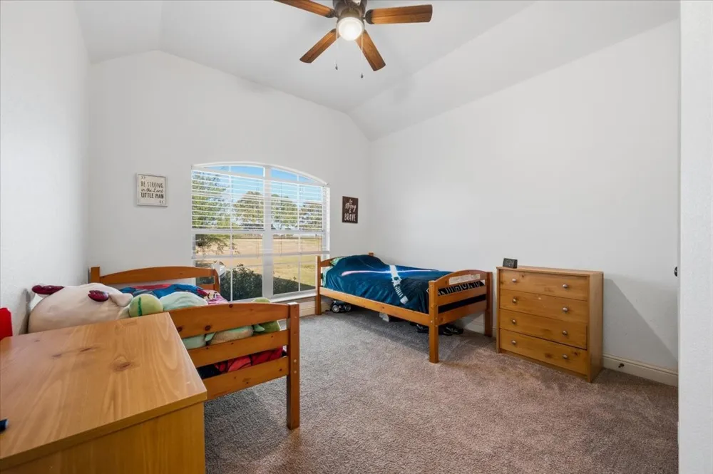 825 Broadhead Road Waxahachie, TX 75165