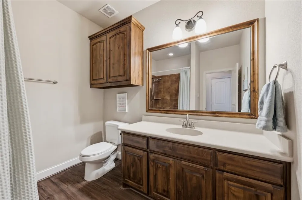 825 Broadhead Road Waxahachie, TX 75165
