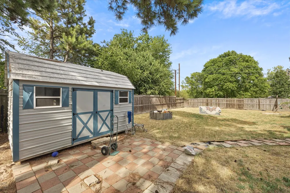 142 Iowa Place Van, TX 75790