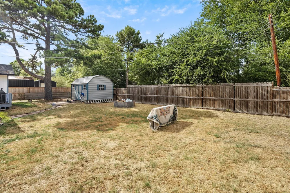 142 Iowa Place Van, TX 75790