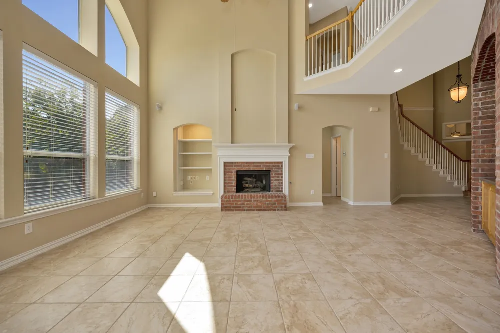 956 Water Oak Drive Grapevine, TX 76051