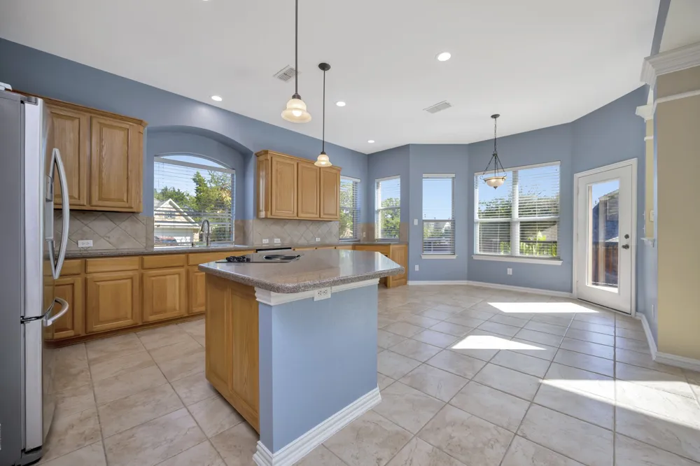 956 Water Oak Drive Grapevine, TX 76051