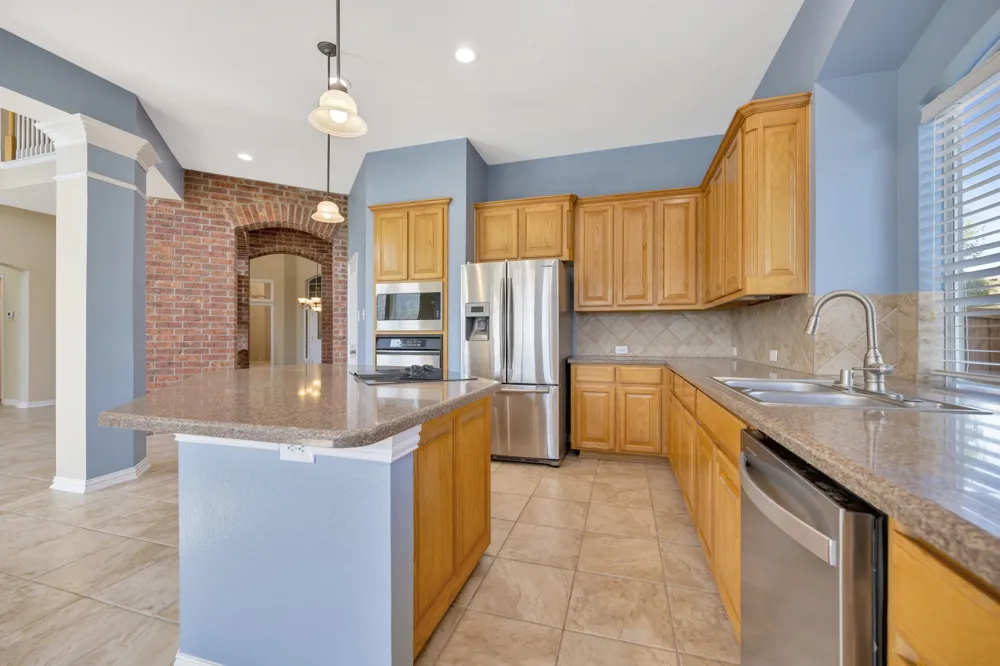 956 Water Oak Drive Grapevine, TX 76051