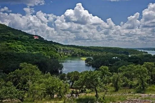 340 Private Road 1712 Road Mico, TX 78056