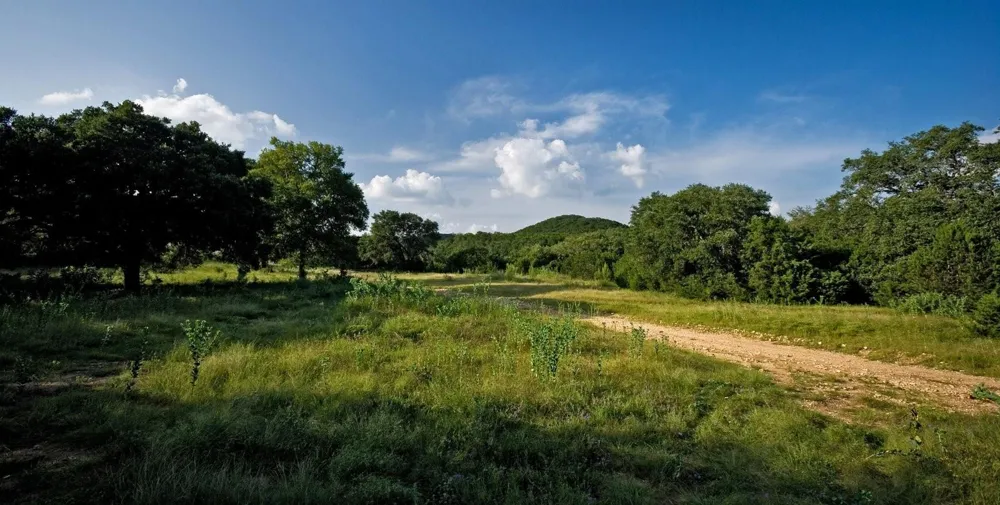 340 Private Road 1712 Road Mico, TX 78056