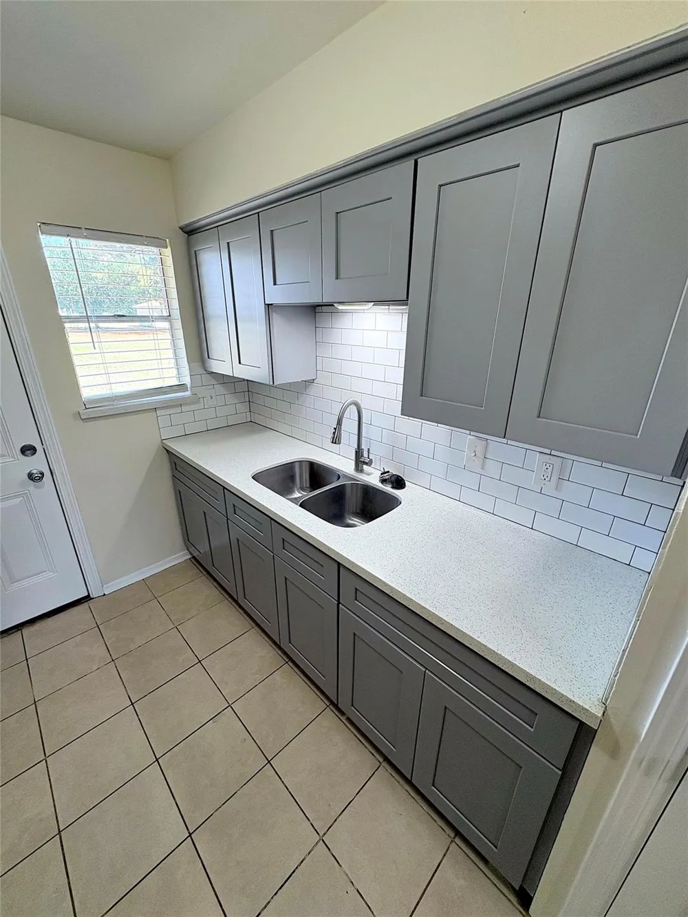 1120 3rd Street Hempstead, TX 77445