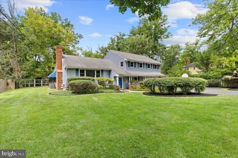 15 LINWOOD CIRCLE
