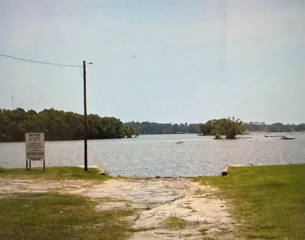 359 Dogwood Onalaska, TX 77360