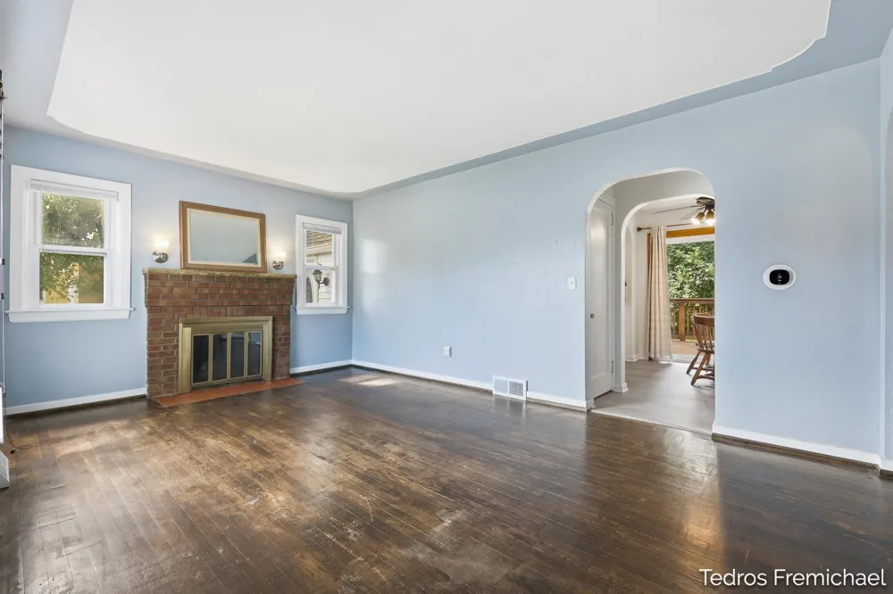 3372 Evert Street NW Grand Rapids, MI 49534