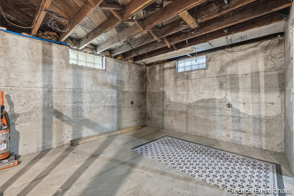 3372 Evert Street NW Grand Rapids, MI 49534