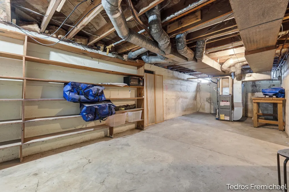 3372 Evert Street NW Grand Rapids, MI 49534