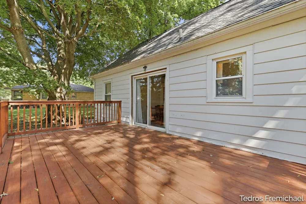3372 Evert Street NW Grand Rapids, MI 49534