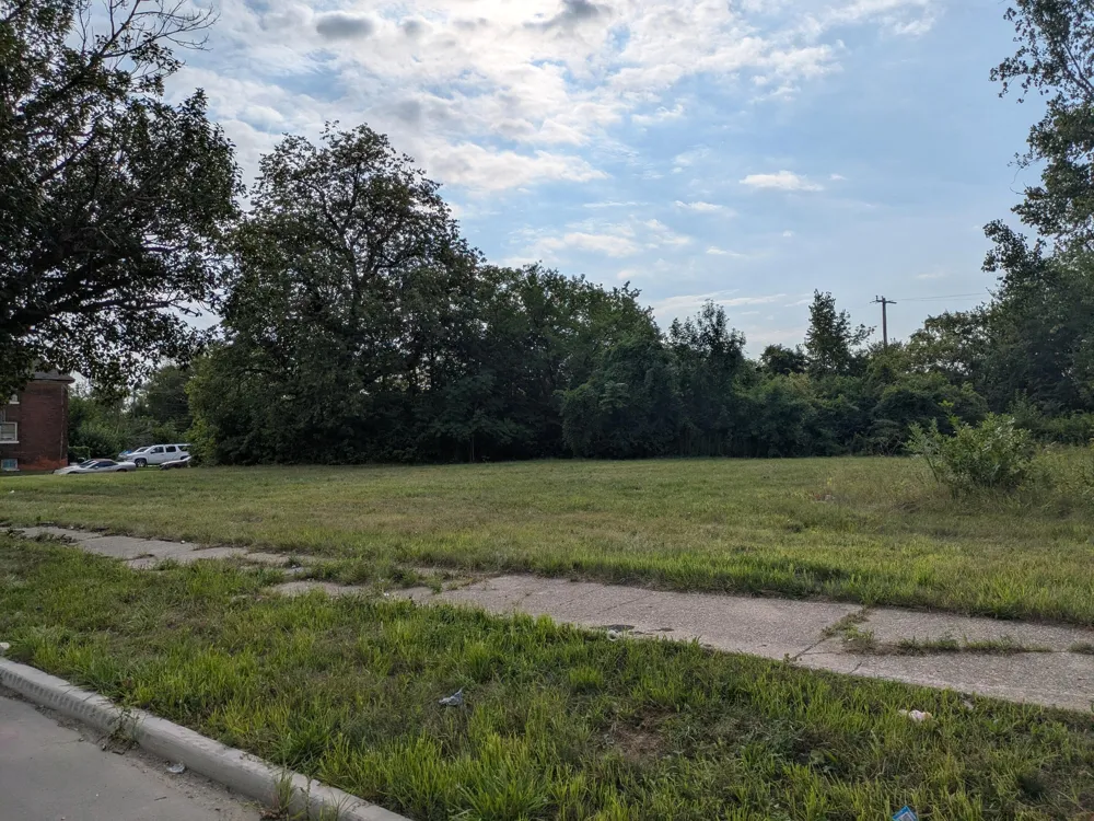 3821 McGraw Avenue Detroit, MI 48208