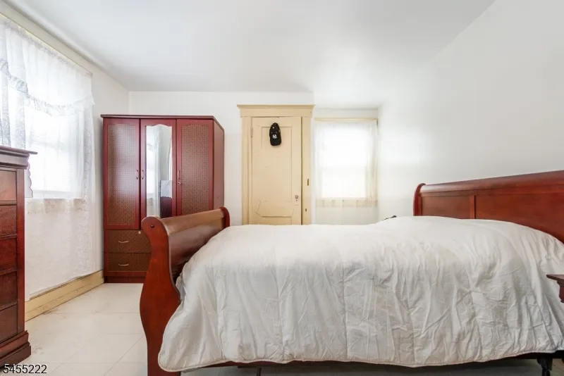 520 Madison Ave Paterson City, NJ 07514
